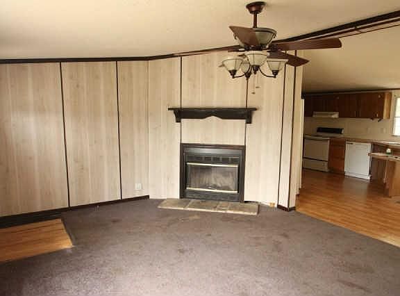 4th image of 213 E Pkwy