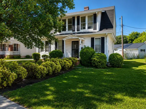 1242 E Center St, Kingsport, TN 37660