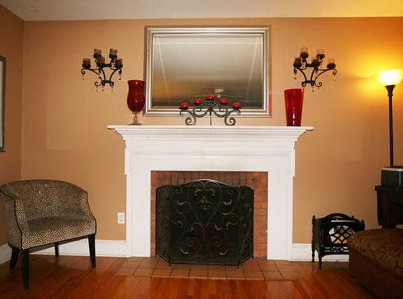 4th image of 704 Hickory Hill Dr