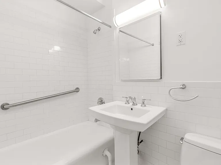 24 5th Ave #1216 — Photo 9