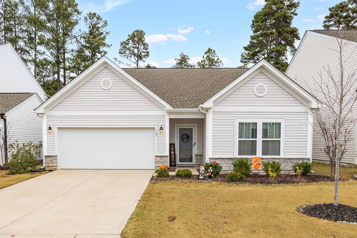 127 Centerpiece Dr-1