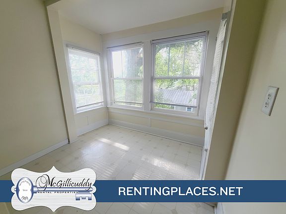 4th image of 2097 Heckle St #B