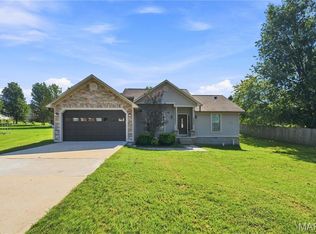 2037 Tumbleweed Trl, Poplar Bluff, MO 63901