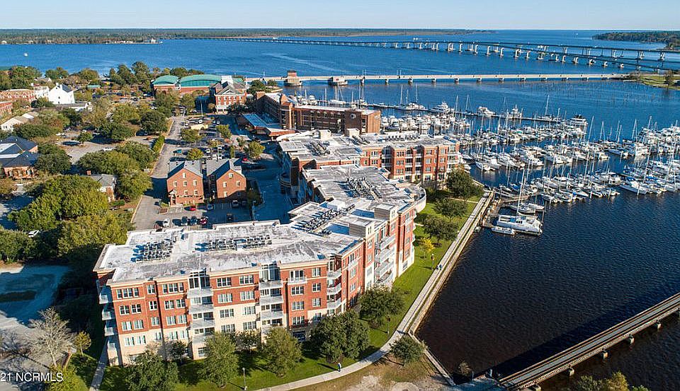 1st image of 129 Sky Sail Blvd