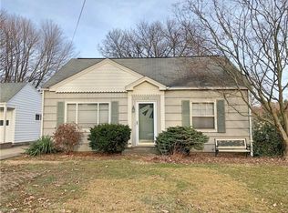 1316 Elmwood Ave SW, North Canton, OH 44720