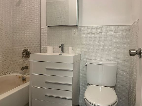 4th image of 2707 Fredrick Douglas Blvd #8