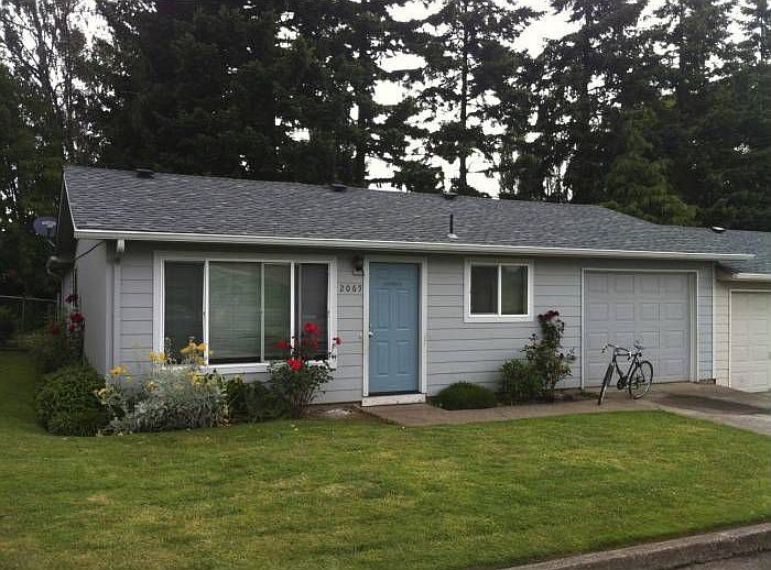 2065 Debbie Way (Front)