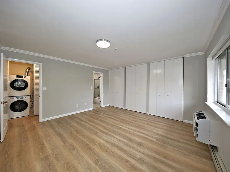 300 Livingston Ave #3E — Photo 7