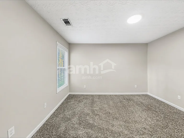 834 Glen Abbey Dr — Photo 13