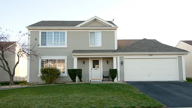 1428 Golden Oaks Pkwy photo 1