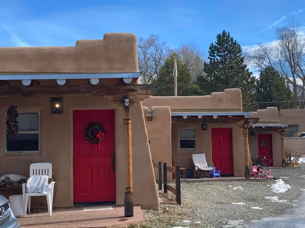 417 Liebert St, Taos, NM 87571