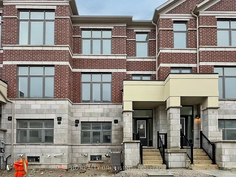 28 Millman Ln — Photo 2
