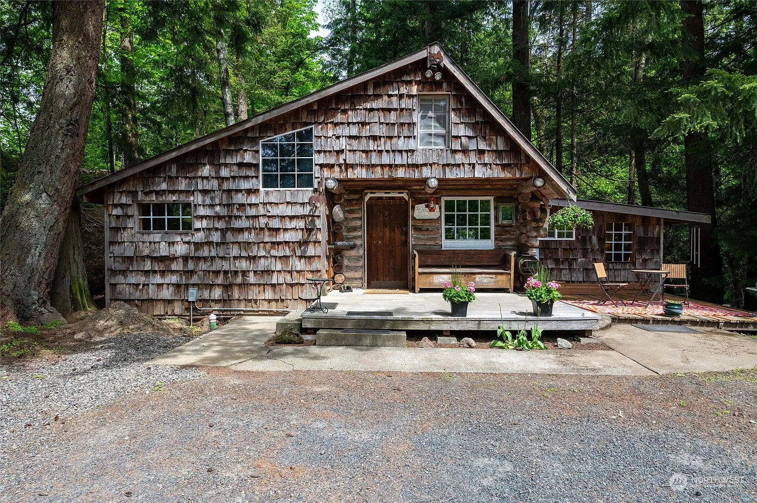 4325 Nordum Road photo 1