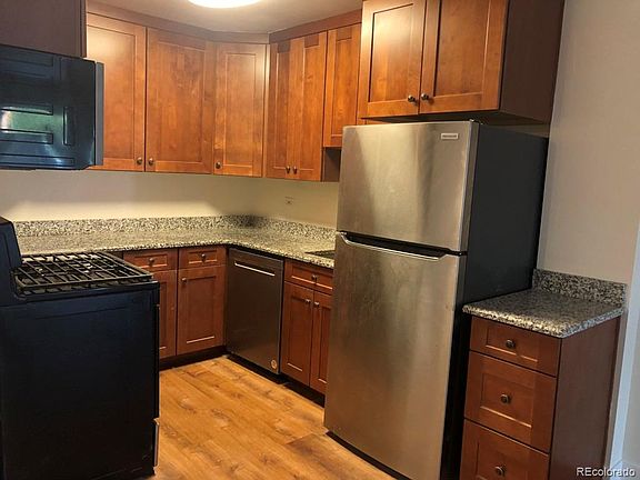 5th image of 800 N Washington Street N #204