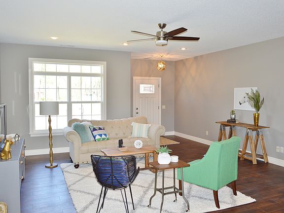 5th image of 2233 N Greystone Sq