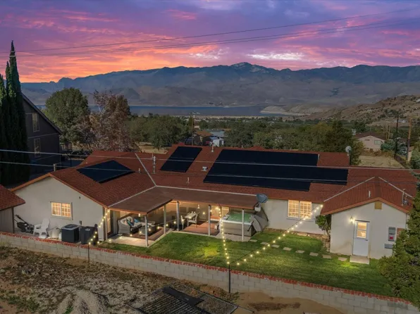 2701 Bobcat Dr, Mountain Mesa, CA 93240