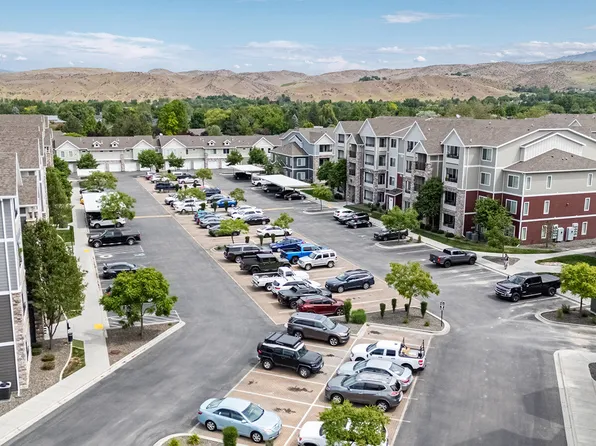 Kensington Apartments