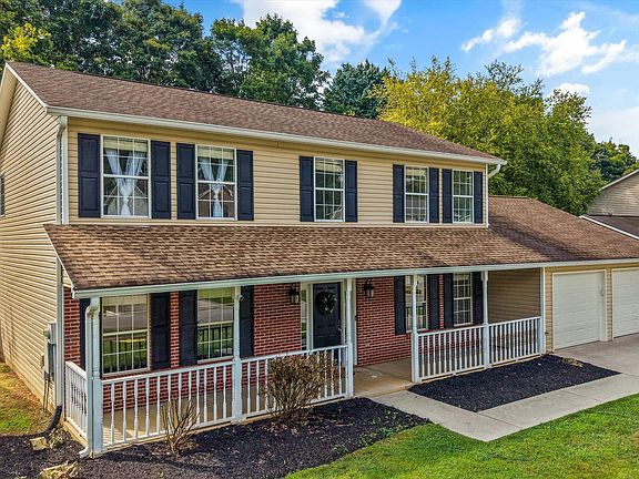 2nd image of 10712 Olive Grove Ln