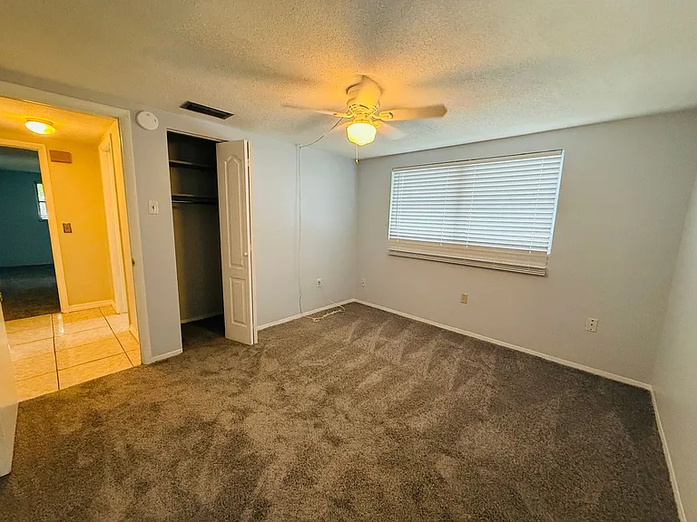 7910 Lilac Dr — Photo 16