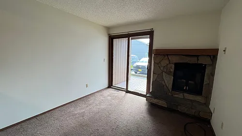 2200 Minerva Way #B8 Photo 1 2200 Minerva Way #B8 Photo 1