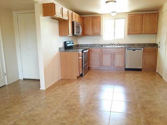 4th image of 1317 W McMillan Pl