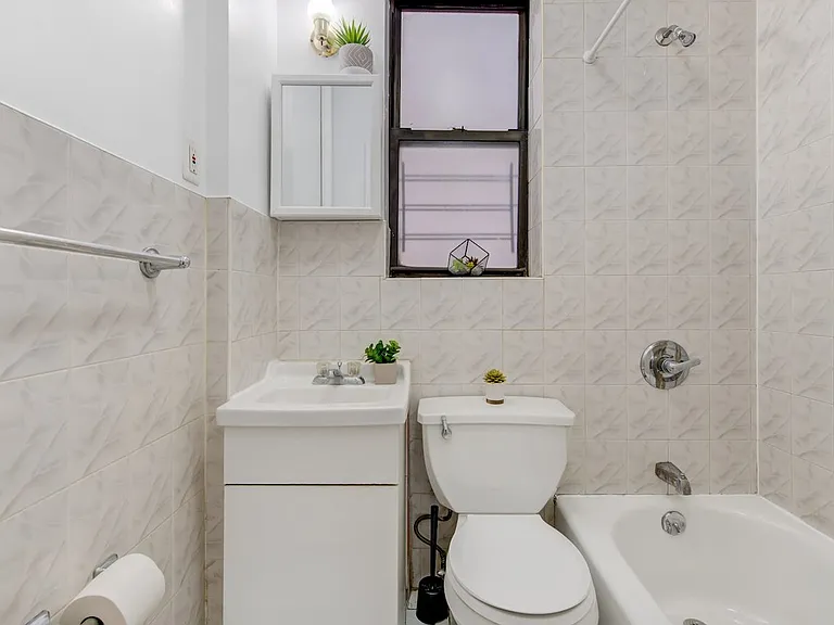 118 E 102nd St #2 — Photo 9