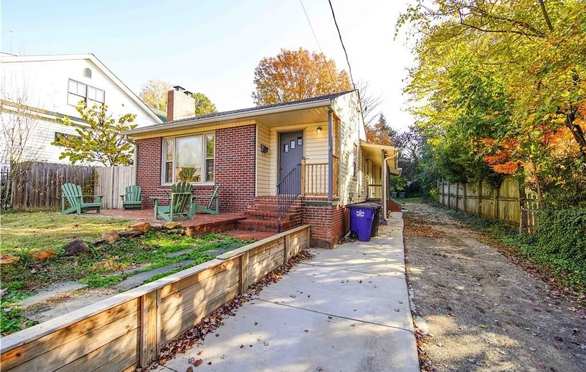 Building Photo - 313 Horace Mann Ave
