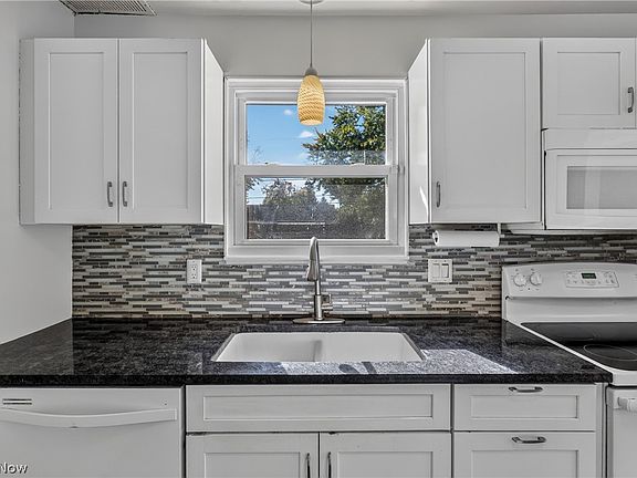 5th image of 4129 New Rd