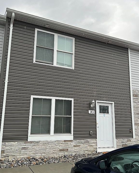 1st image of 183 Edom Ln