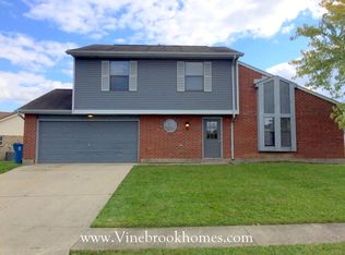 8678 Deer Chase Dr, Huber Heights, OH 45424