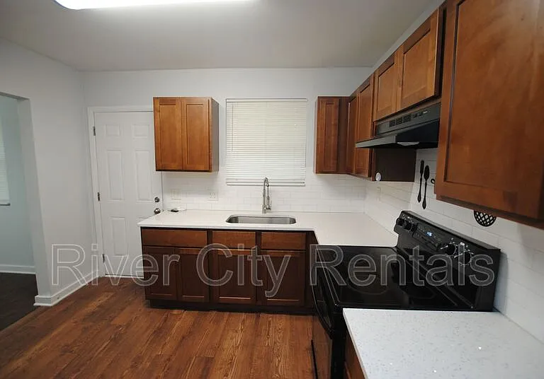 6507 Harlow Blvd — Photo 3