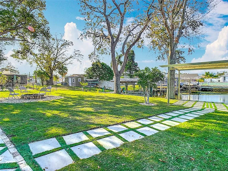 10704 Donbrese Ave — Photo 35