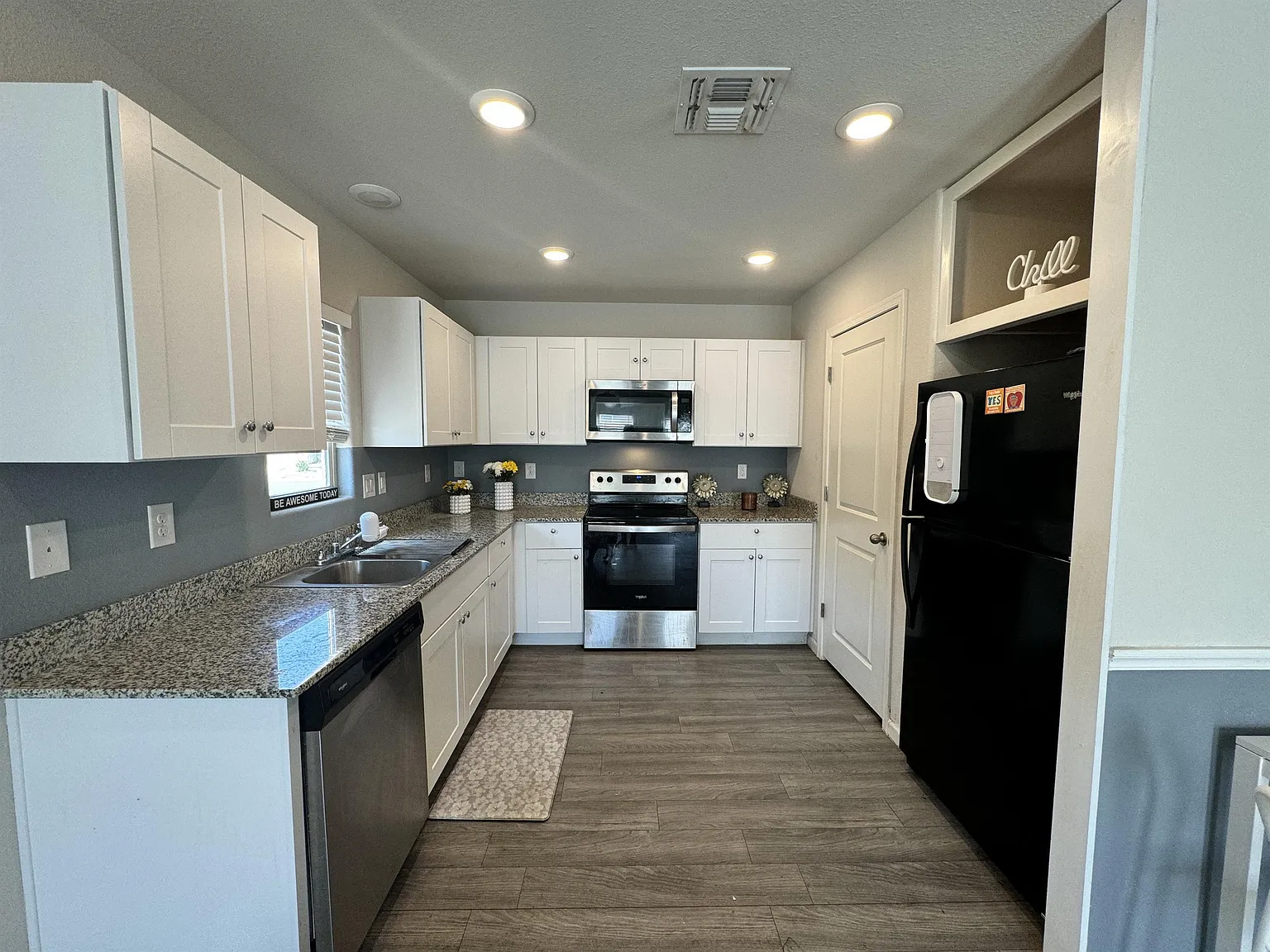 2402 Sandpiper Drive - 1 — Photo 2