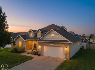 2656 Daffodil Ct W, Columbus, IN 47201
