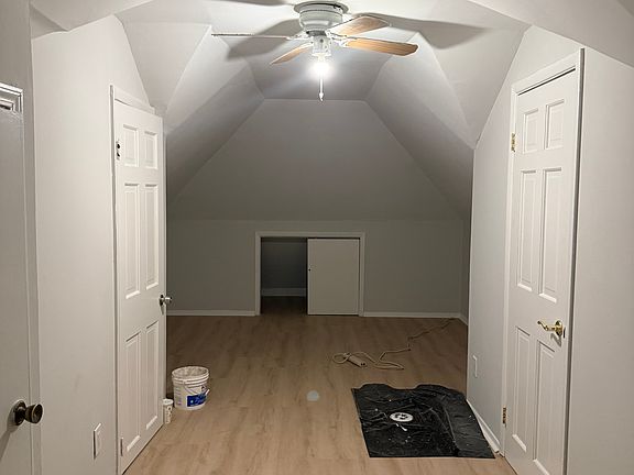 Den/ Office