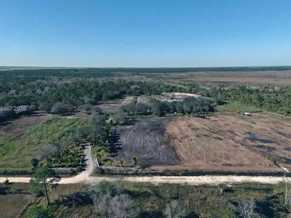 4850 Pioneer St #2, Clewiston, FL 33440