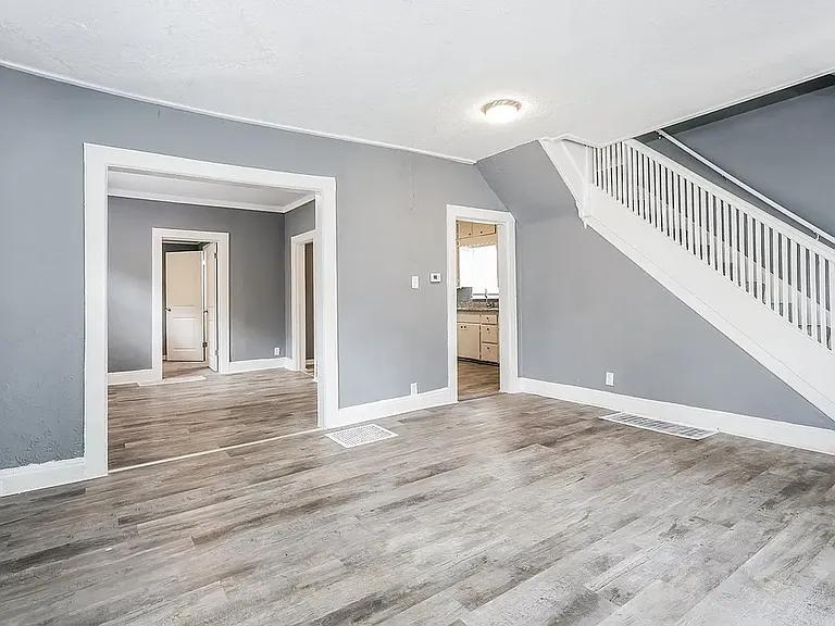 1167 E Indiana Ave — Photo 3