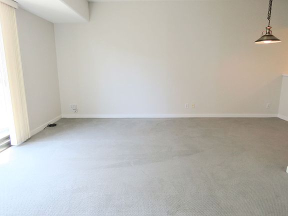 5th image of 1 Daniel Burnham Ct APT 208
