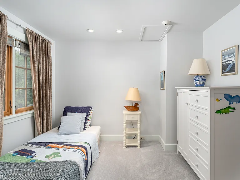21 Mecox Ln — Photo 19