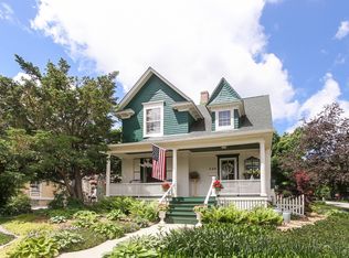 228 Hamilton Ave, Elgin, IL 60123