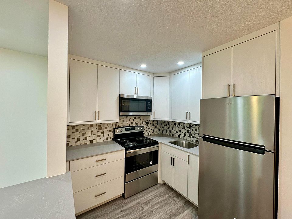 1st image of 298 Northampton O