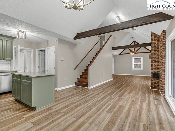 4th image of 277 Woodland Lane