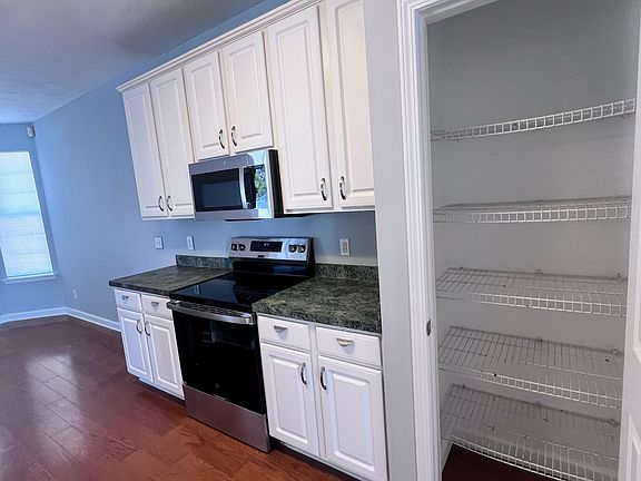 2520 Sugar Creek Kitchen 2_01202025