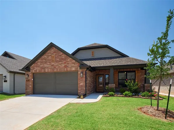 16313 Blackberry Farm Rd, Edmond, OK 73013