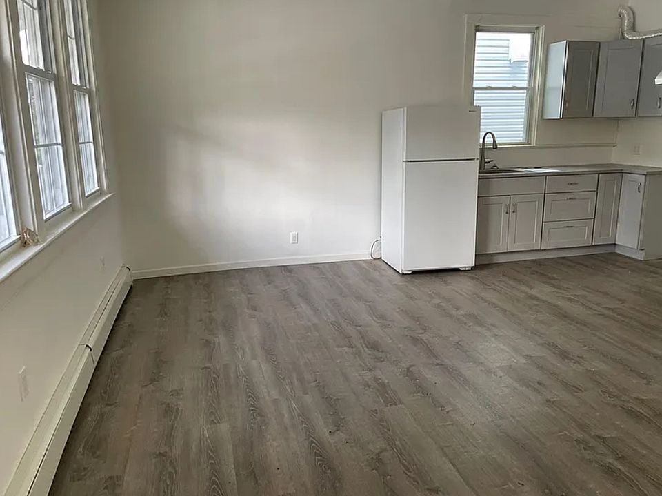 2nd image of 56 Getty Ave Unit 1R