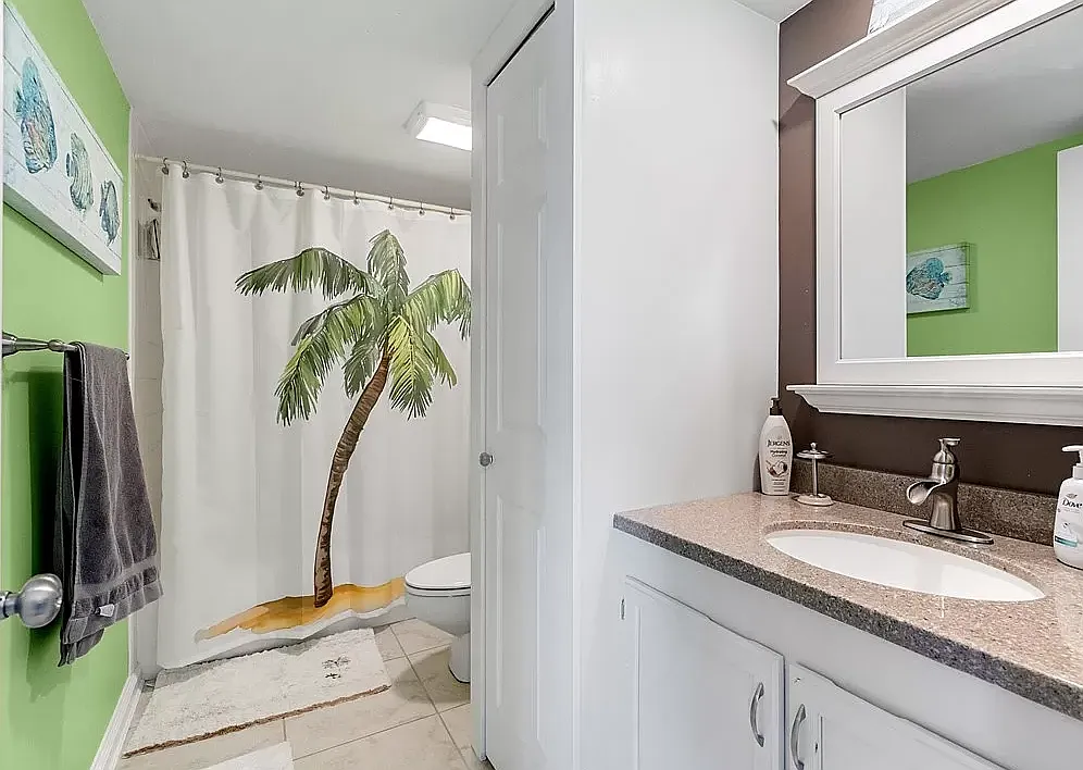 2 bed, 2.5 bath, 1170 sqft, $2,200 — Photo 4