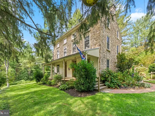 2965 Flowing Springs Rd, Spring City, PA 19475