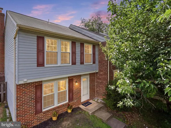 3601 Woodhaven Ct, Woodbridge, VA 22192