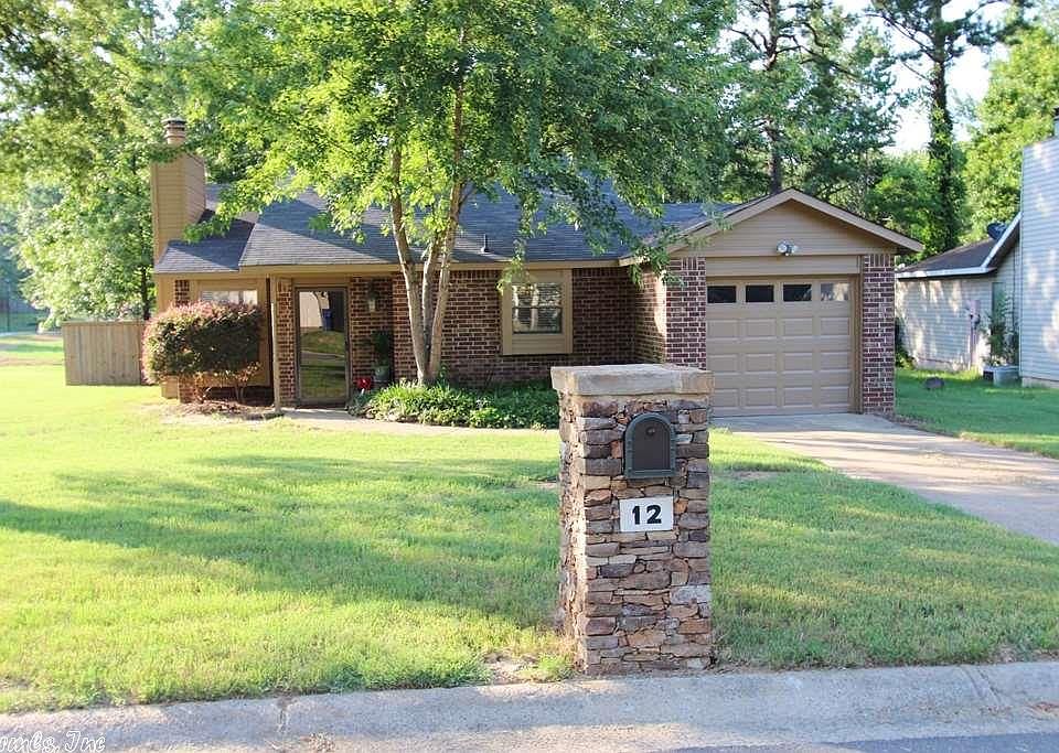 1st image of 12 Oak Forest Dr