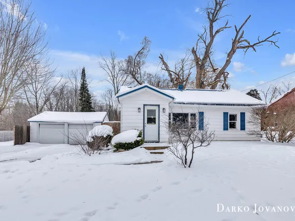 753 W State St, Belding, MI 48809